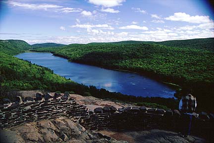 E18.jpg (28373 bytes)