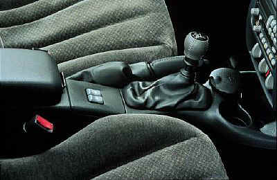 wpe28.jpg (15629 bytes)