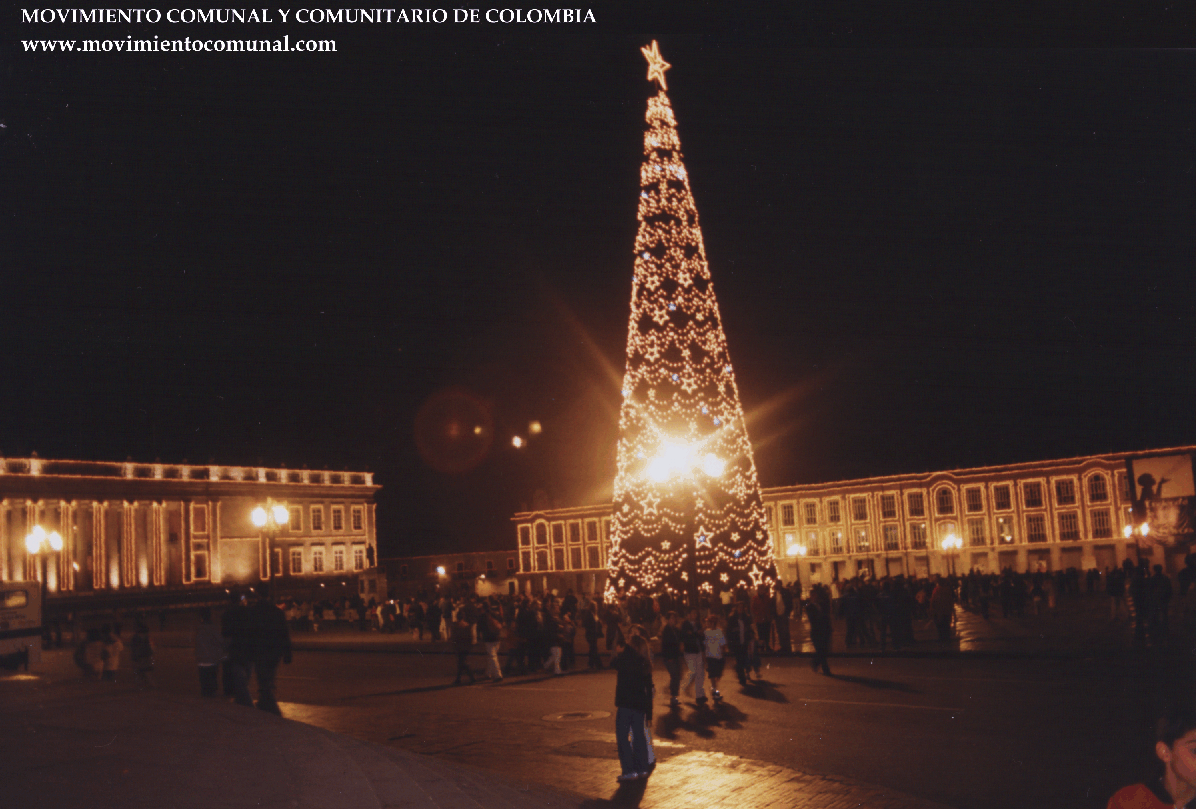 Plaza de Bolvar Bogot, 20 de Diciembre de 2004, 9:30 PM