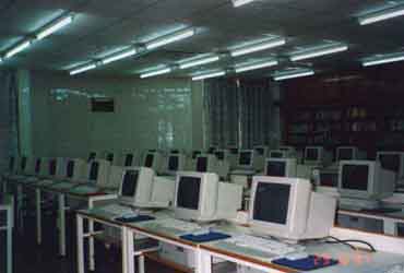 電腦室