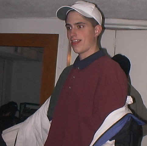 lee in jacket.jpg (48582 bytes)