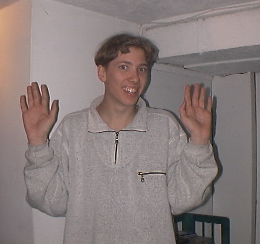 mike looking held up.jpg (47322 bytes)