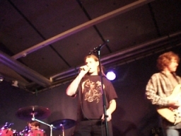 The cameraguy seemed to have trouble shooting this pic