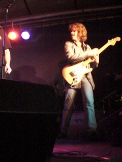 Micke playing + Daniels left arm to left of the pic