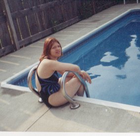 poolparty4.jpg (16642 bytes)