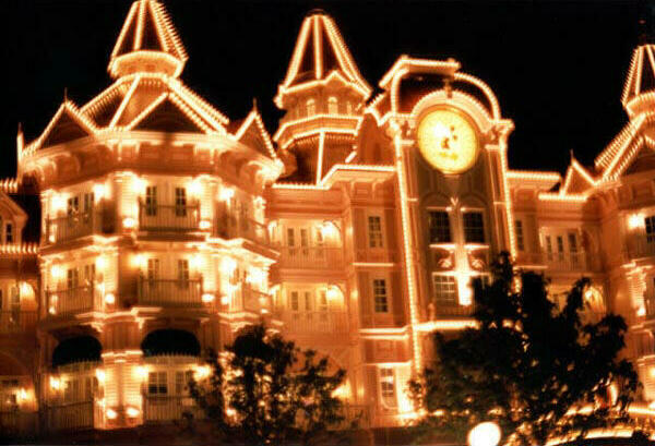 EuroDisney Hotel 2