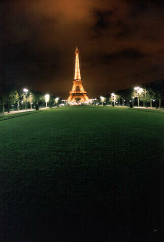 La Tour Eiffel at night 2