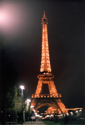 La Tour Eiffel at night 3