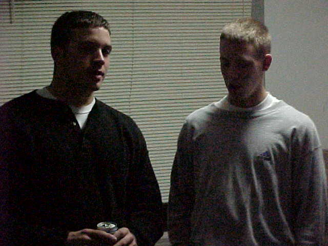 ivc-002s.jpg (37801 bytes)