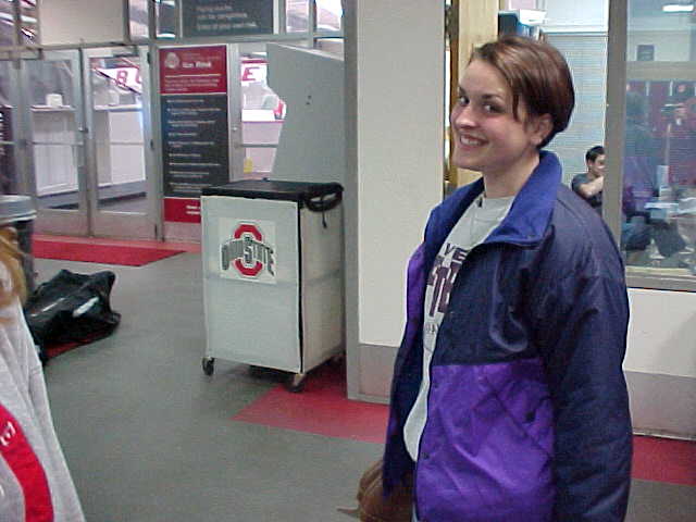 ivc-005s.jpg (34025 bytes)