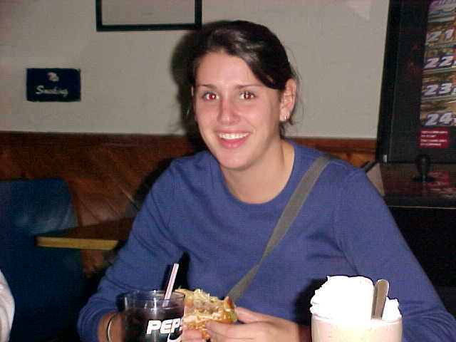 sarah.jpg (26093 bytes)