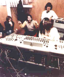 Beatles8s.jpg (21415 bytes)