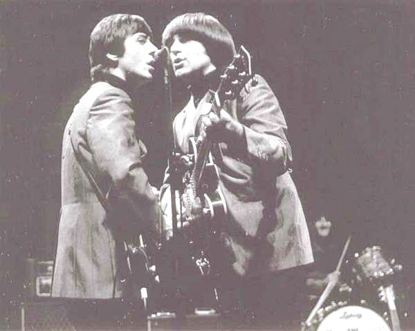 paul_george1.jpg (44532 bytes)