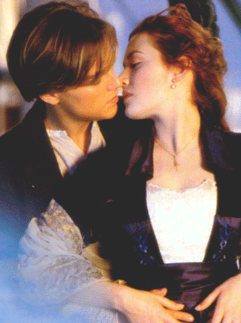 TitanicPair.gif - 92324 Bytes