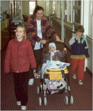 mike2.jpg (30555 bytes)