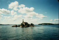 island.jpg (6536 bytes)