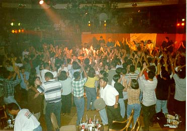 caviteshow.jpg (31808 bytes)