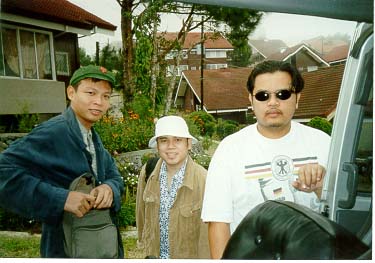 med_j_bimbo.jpg (34823 bytes)