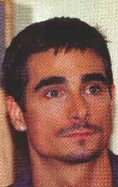 kev5.jpg (18203 bytes)