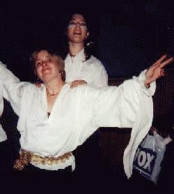 That's me and gemini gal on the 1999 Ant convention (She's the blonde one...)