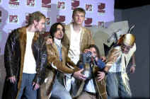 bsb403.jpg (24773 bytes)