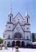 A Igreja Matriz vista de frente