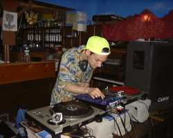 Carlo_1_thumb.jpg (7296 bytes)