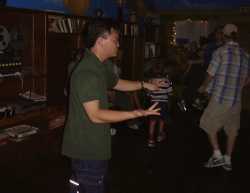 Room_7_thumb.jpg (4044 bytes)