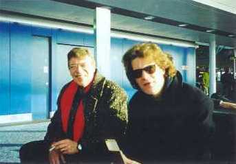 Gary with Alan, probably in a hotel foyer!