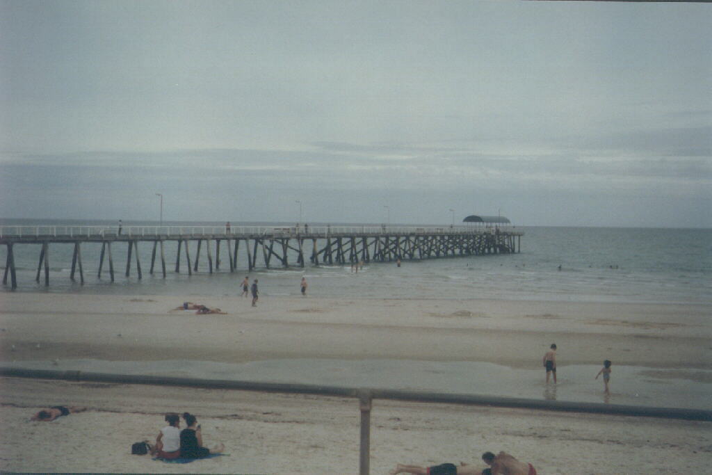 beach2.jpg - 58180 Bytes