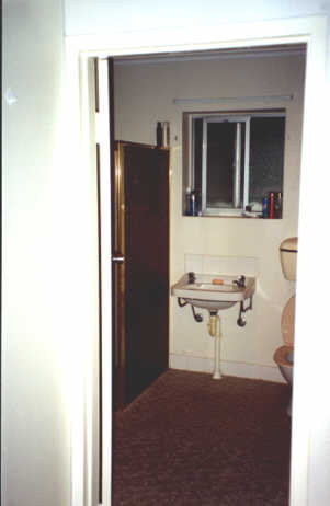 dec1.jpg - 34203 Bytes