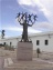 Una estatua y plaza dedicada a Eugenio Maria de Hostos en 1998. El ciudadano de America.