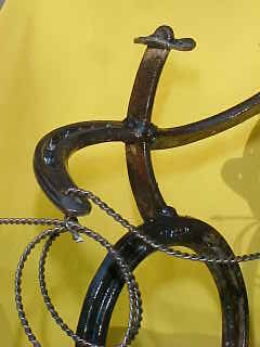 T02.jpg (9231 bytes)