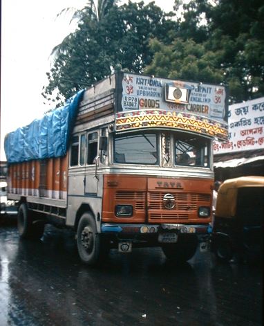 image/indian_lorry.jpg, 38.9K