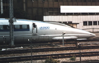 521-2 approaches Tokyo station