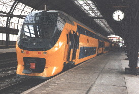 Regio Runner EMU at Amsterdam CS