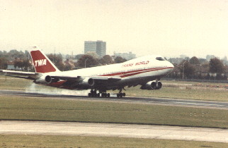 Boeing 747