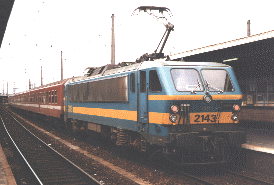 2143 in standard Belgian Railways livery