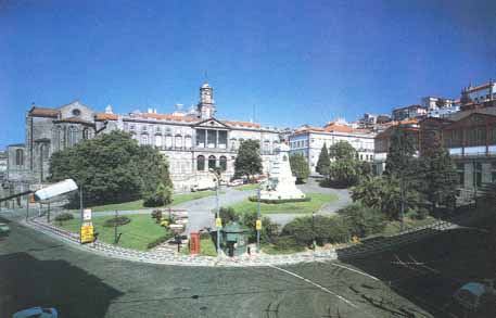 Praça Infante D.Henrique